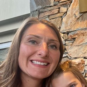 Meet your Posher, Pamela